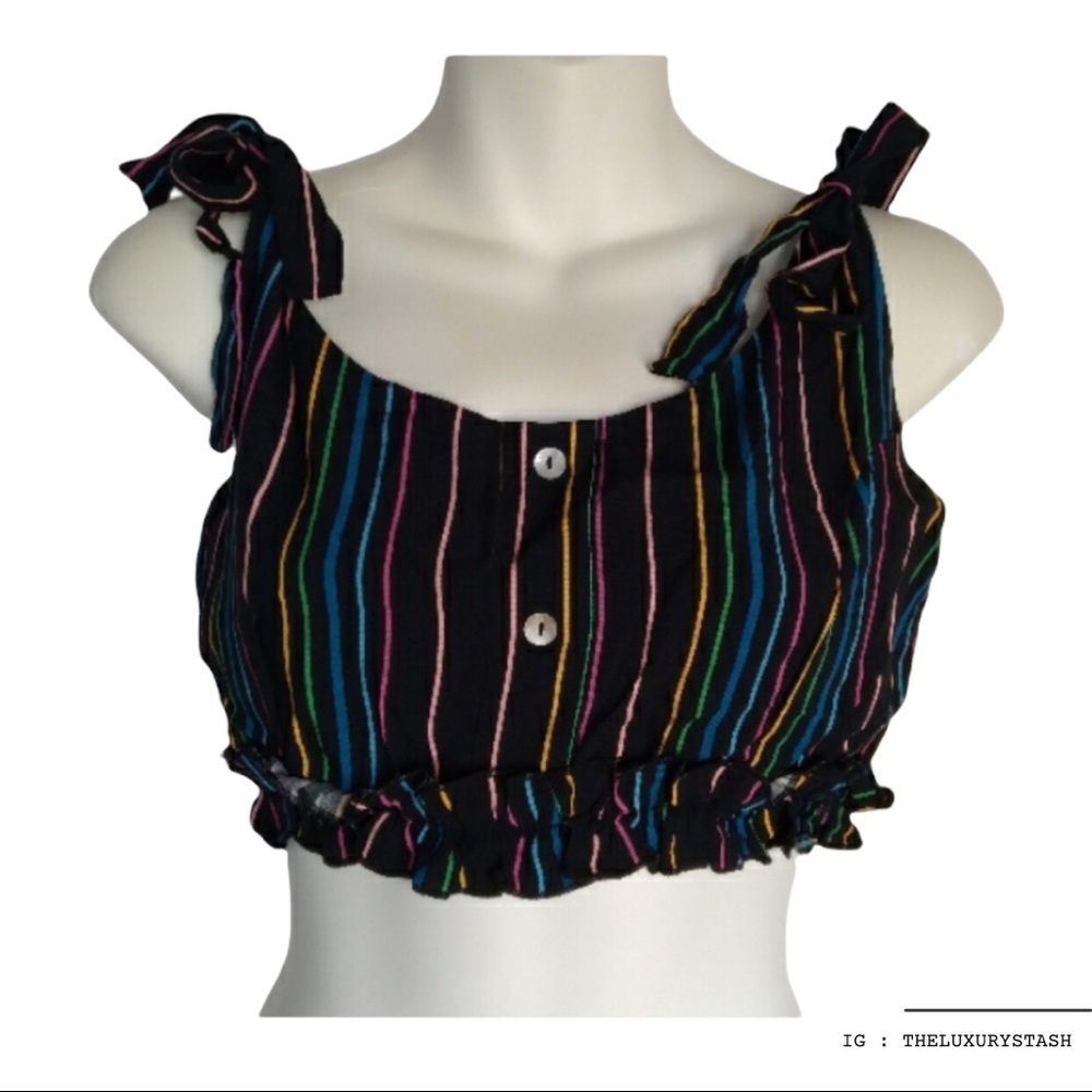 📌 4 for $25 ⚫️ BIG WATER BLUE SKY STRIPES CROP TOP